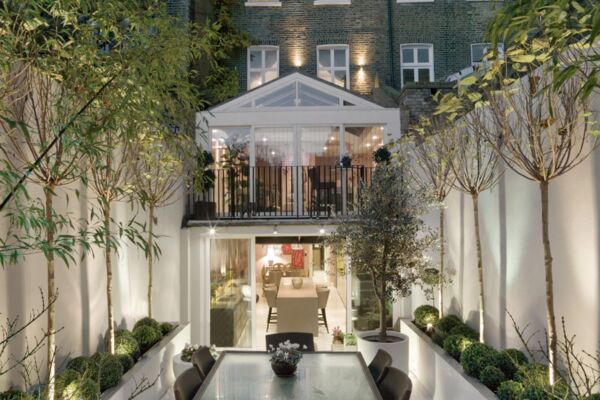Pied-à-Terre is the fashion in Mayfair for the international occupiers, according to Knightsbridge Prime Property.