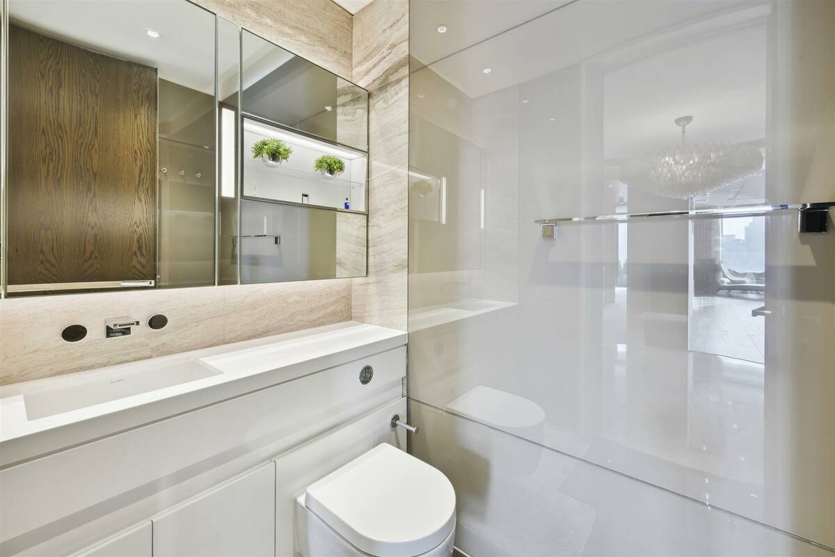 Photo #20 of the Millbank, Riverwalk, SW1P