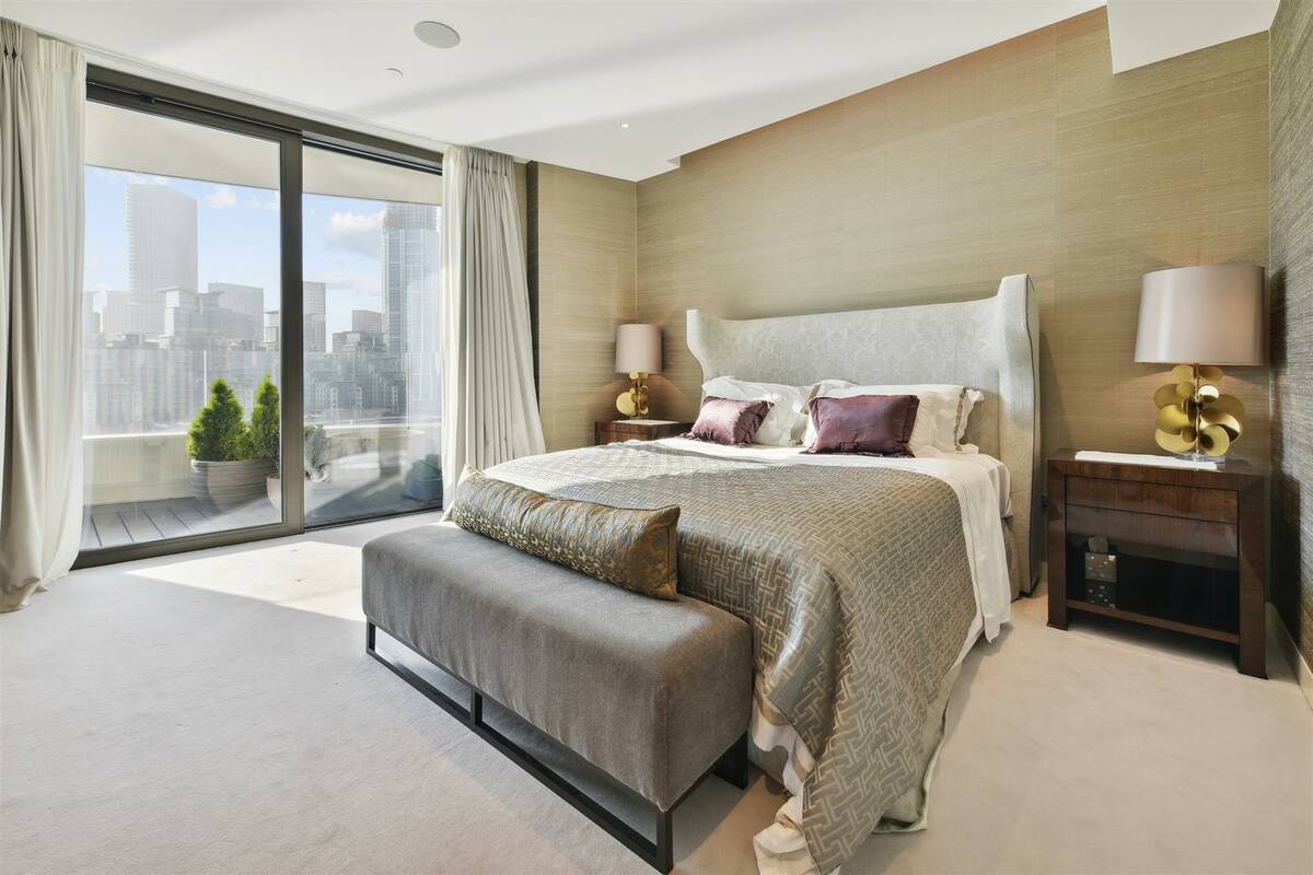 Photo #10 of the Millbank, Riverwalk, SW1P