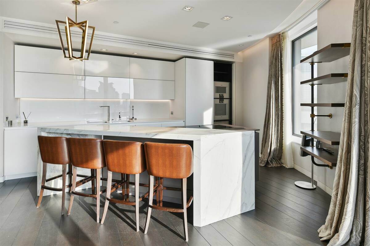 Photo #6 of the Millbank, Riverwalk, SW1P