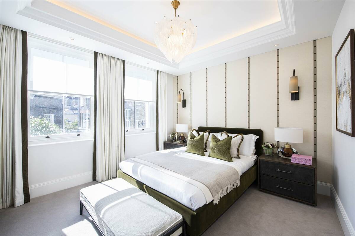 Photo #11 of the Prince Of Wales Terrace, London, W8