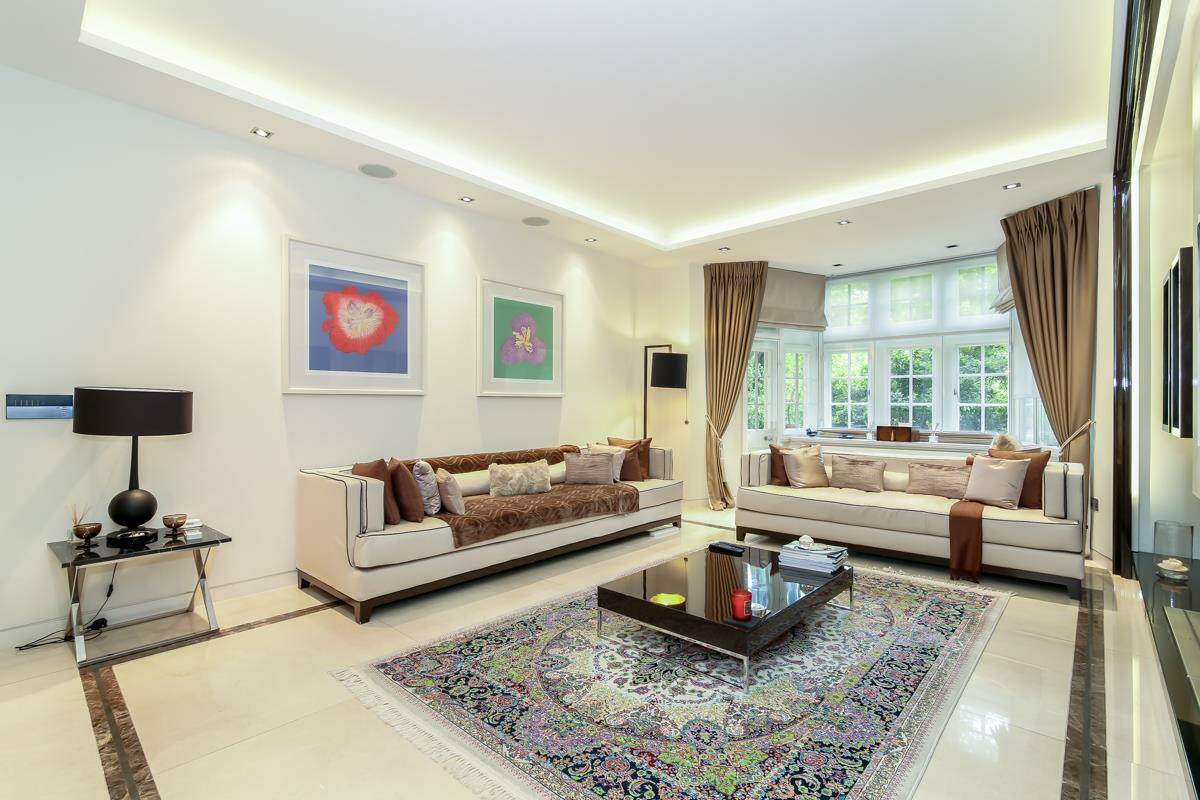 Photo #1 of the Knightsbridge, Parkside Knightsbridge, SW1X