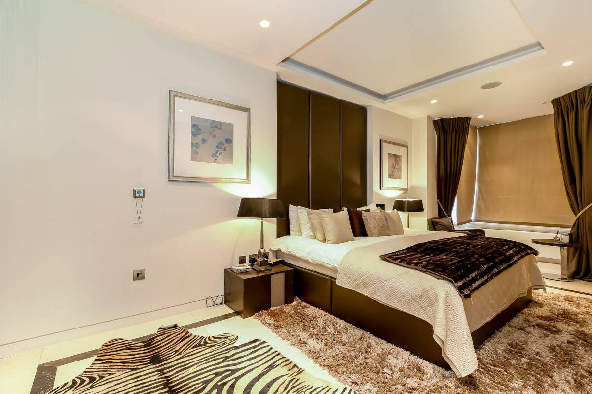 Photo #6 of the Knightsbridge, Parkside Knightsbridge, SW1X