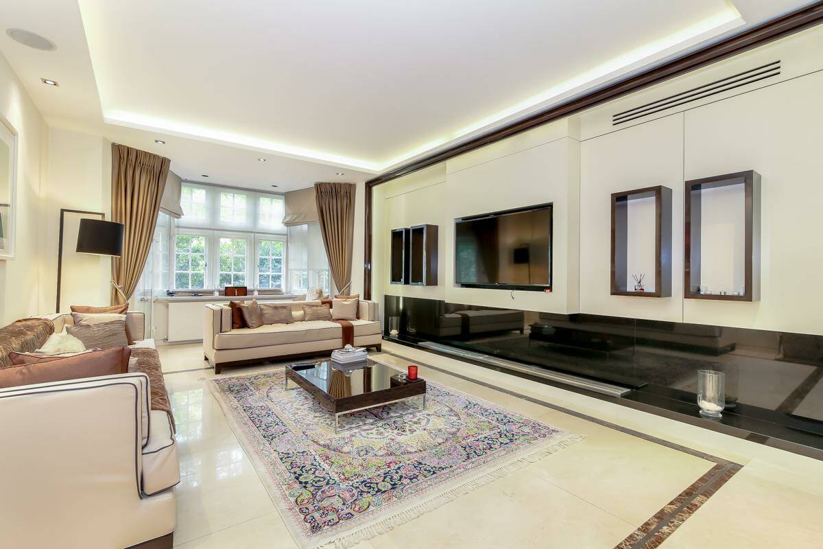 Photo #2 of the Knightsbridge, Parkside Knightsbridge, SW1X