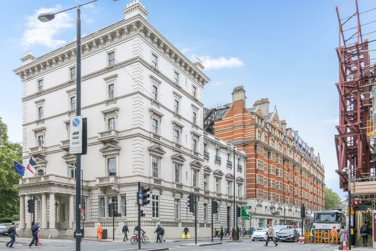 Photo #16 of the Knightsbridge, Parkside Knightsbridge, SW1X