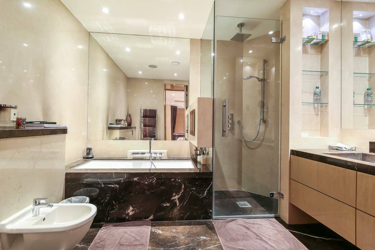 Photo #8 of the Knightsbridge, Parkside Knightsbridge, SW1X