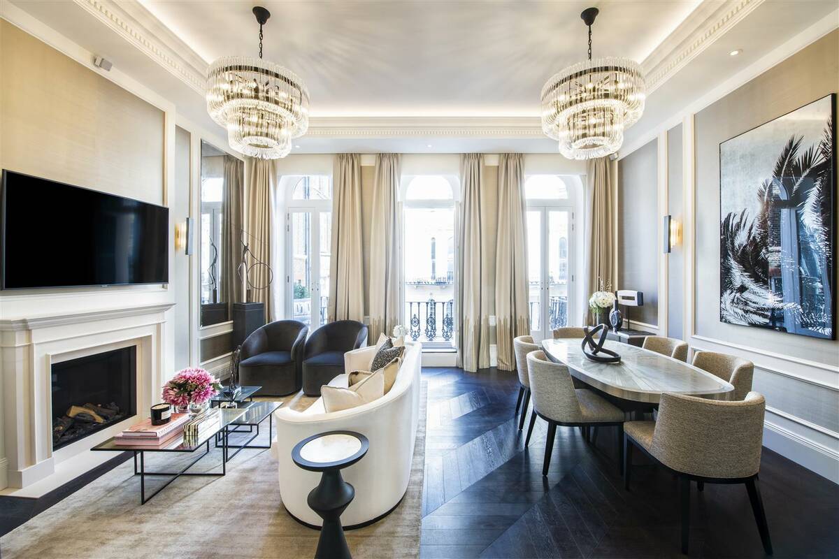 Photo #1 of the Prince Of Wales Terrace, London, W8