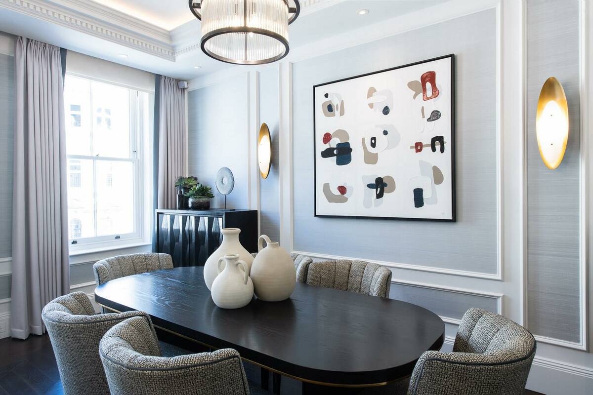 Photo #8 of the Prince Of Wales Terrace, London, W8