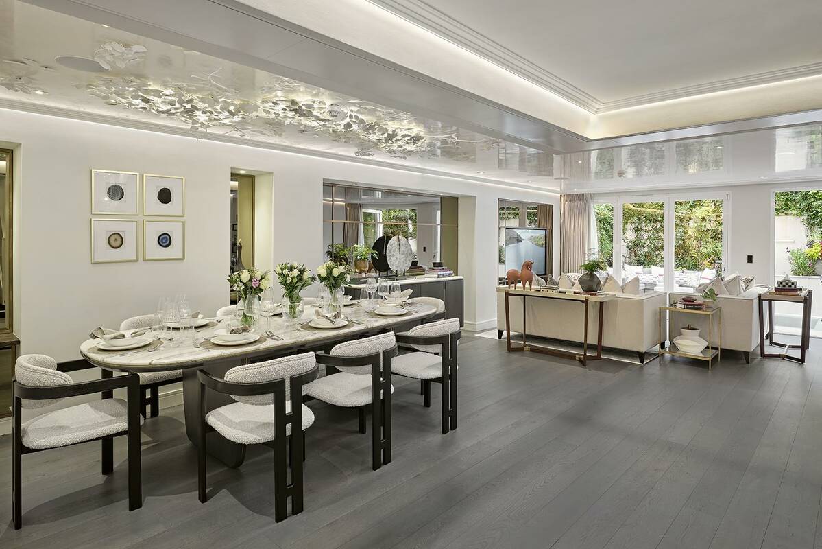 Photo #6 of the Herbert Crescent, London, SW1X