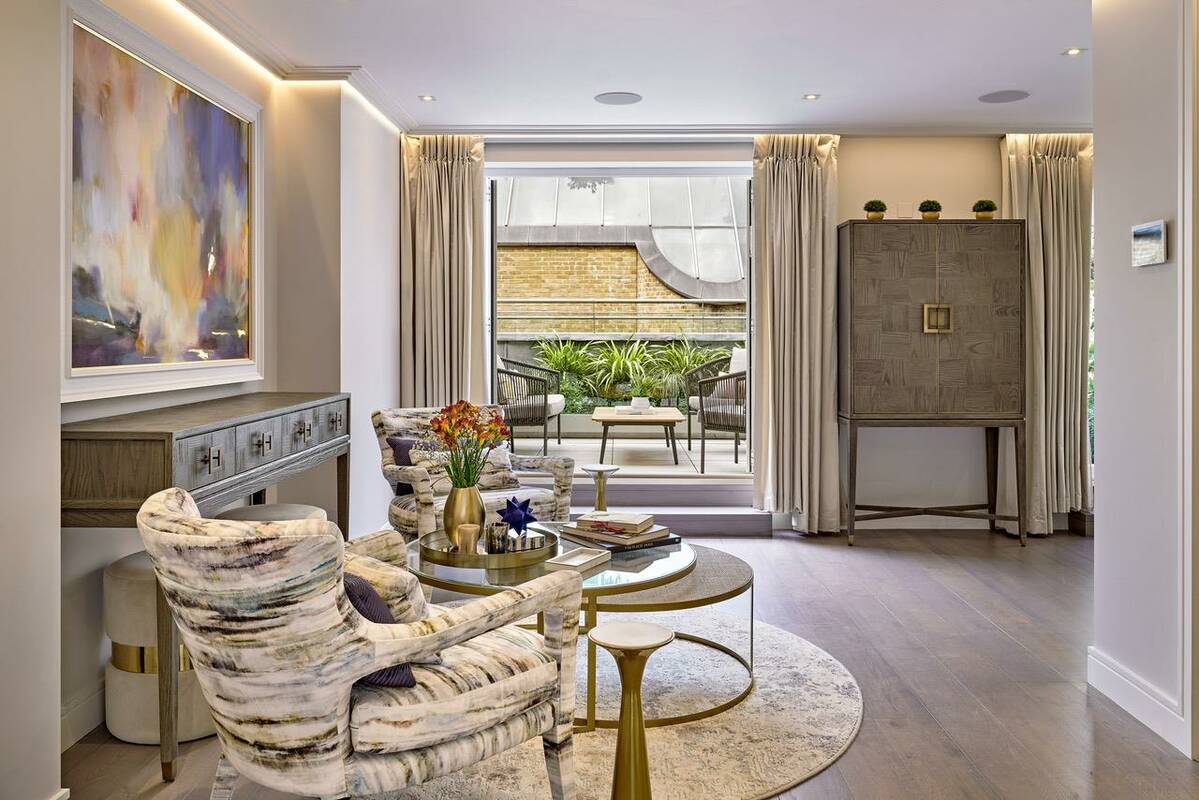 Photo #14 of the Herbert Crescent, London, SW1X