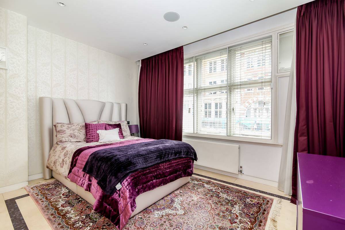 Photo #12 of the Knightsbridge, Parkside Knightsbridge, SW1X