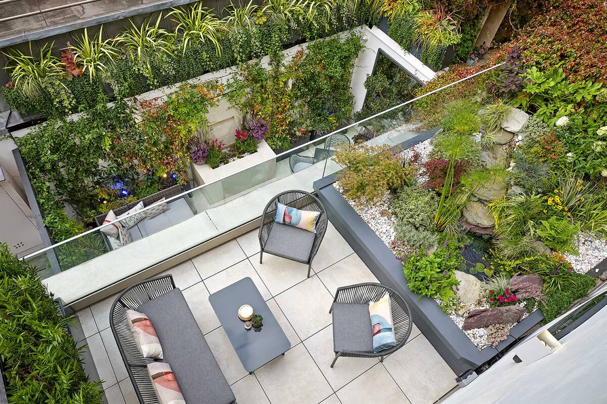 Photo #20 of the Herbert Crescent, London, SW1X