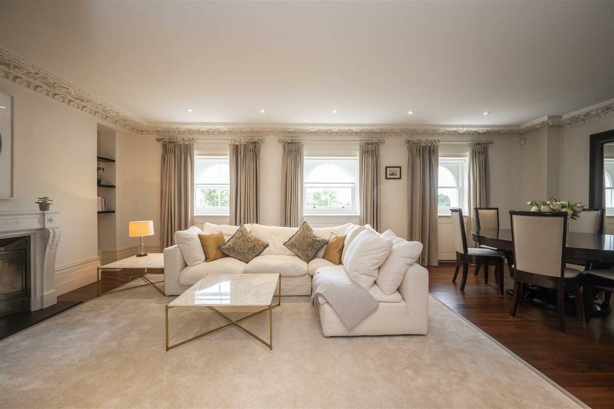 Photo #1 of the Lancaster Gate, London, W2