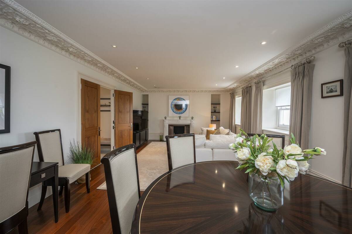Photo #6 of the Lancaster Gate, London, W2