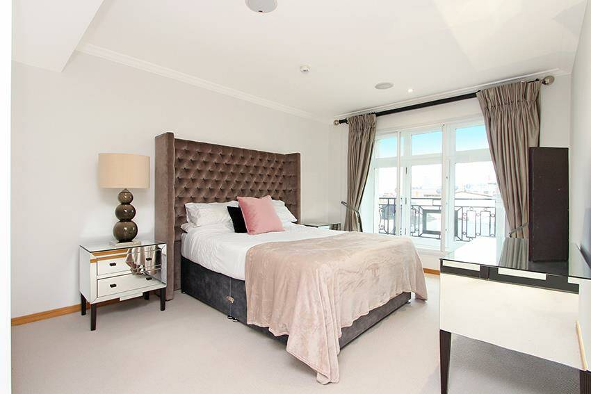 Photo #7 of the North Row, London, W1K