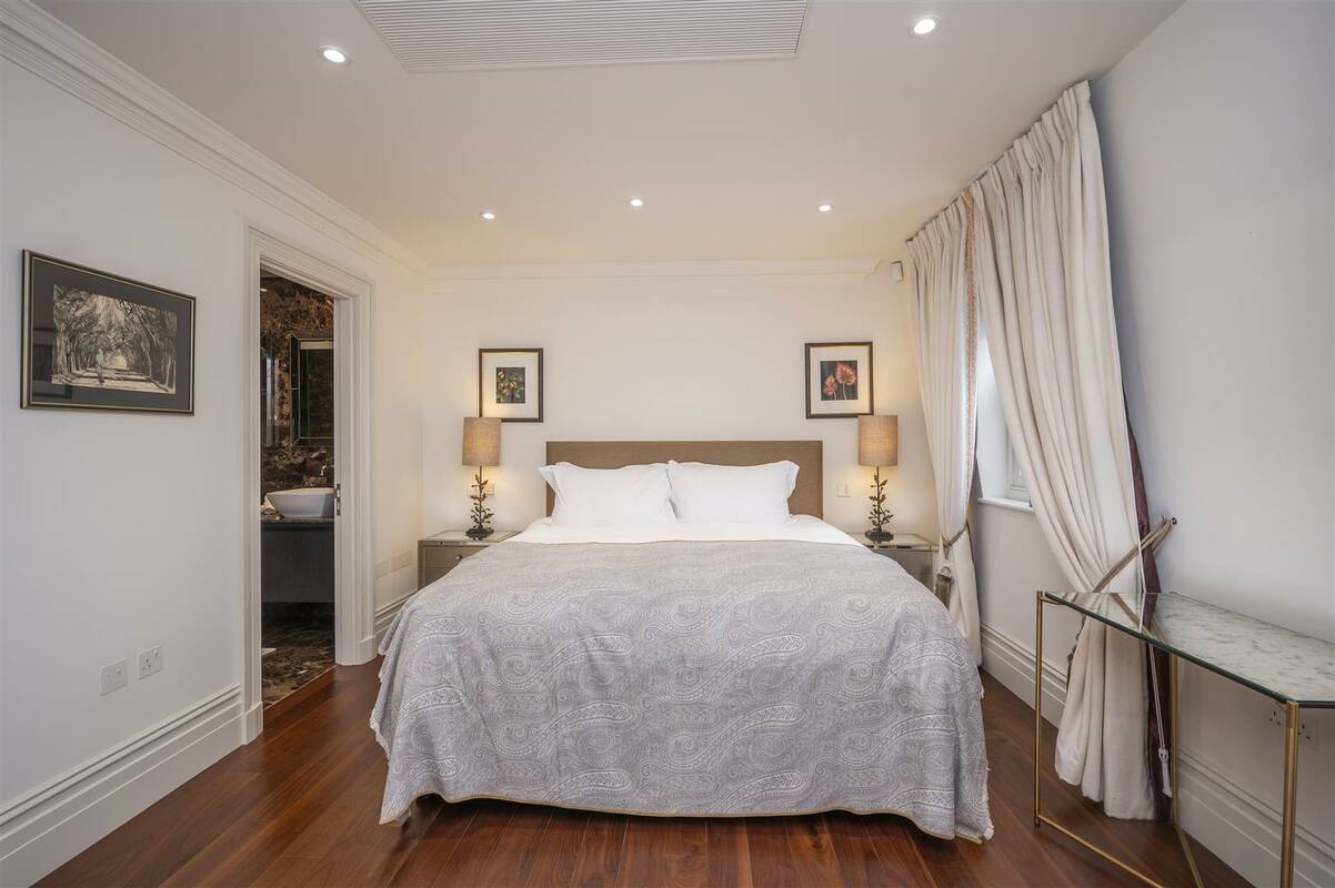 Photo #20 of the Lancaster Gate, London, W2