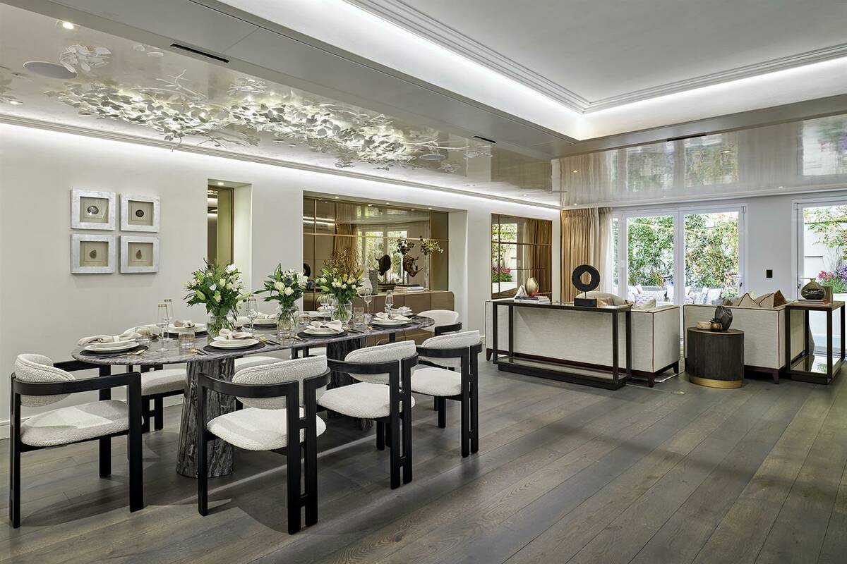 Photo #3 of the Herbert Crescent, London, SW1X