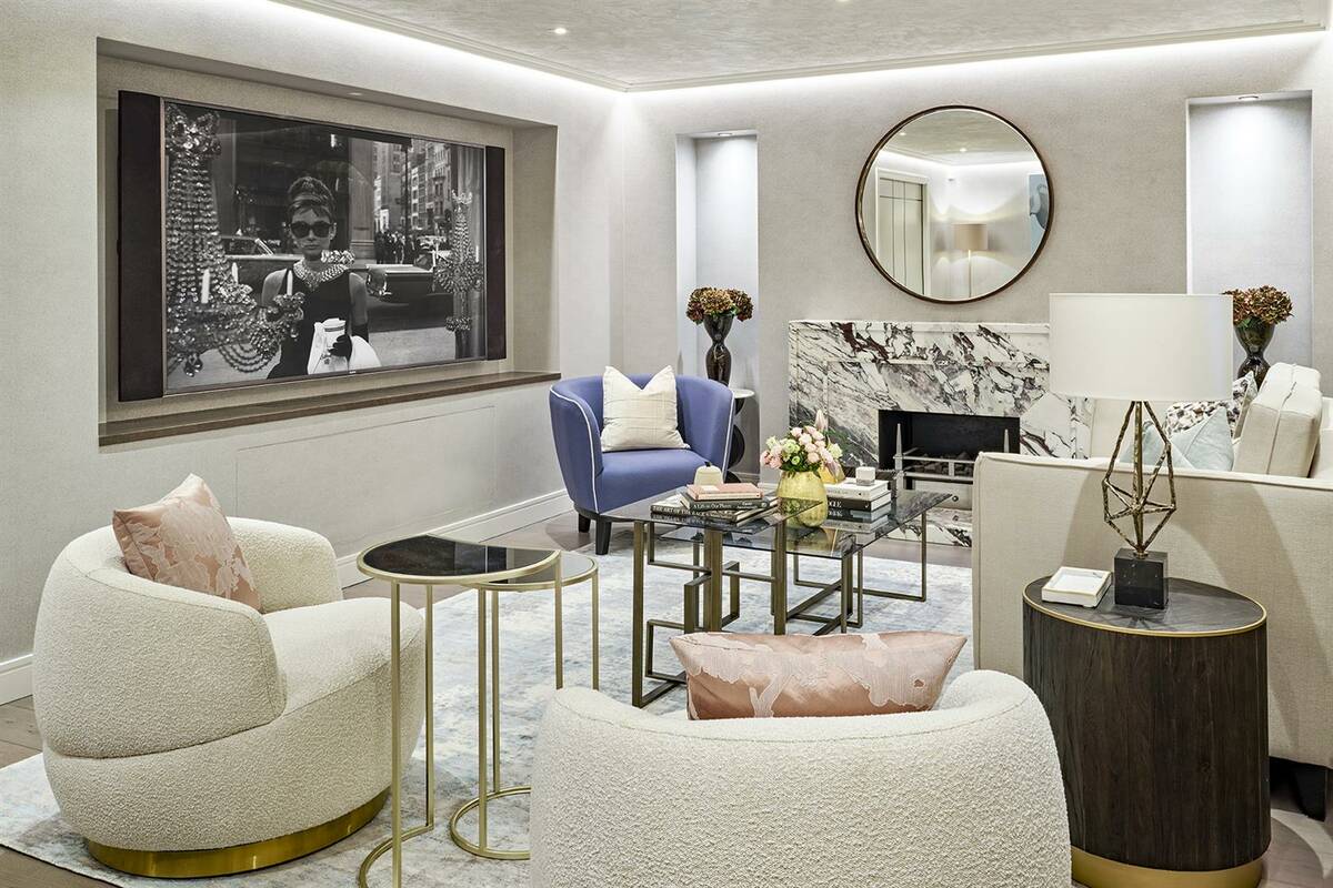 Photo #8 of the Herbert Crescent, London, SW1X