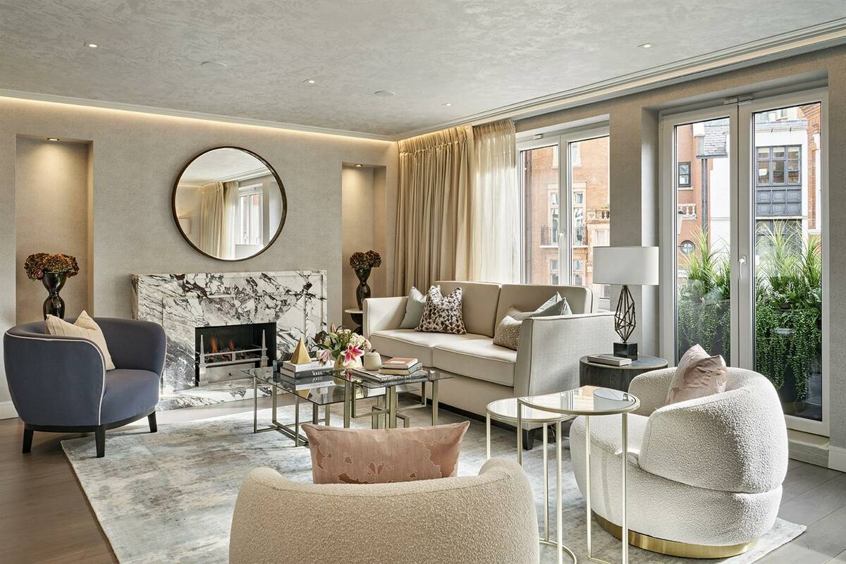 Photo #1 of the Herbert Crescent, London, SW1X