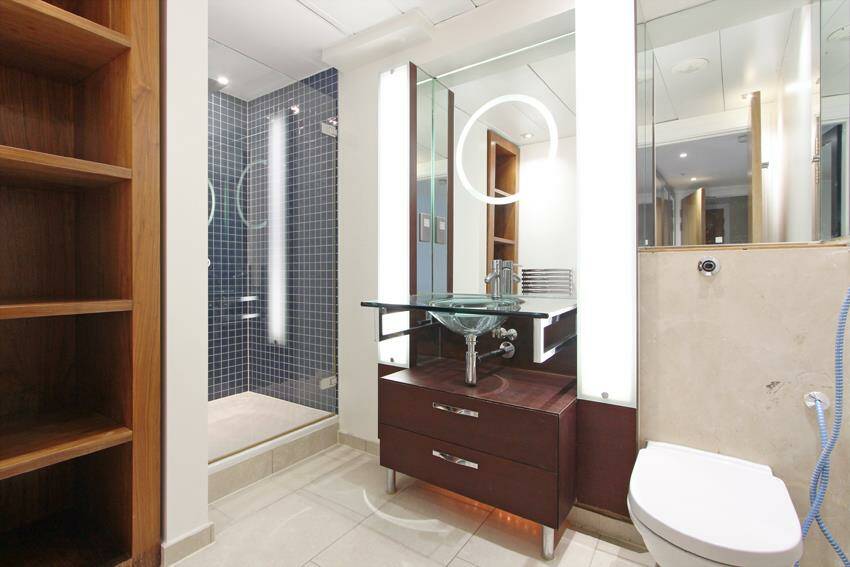 Photo #8 of the North Row, London, W1K