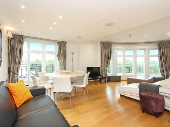 Photo #1 of North Row, London, W1K