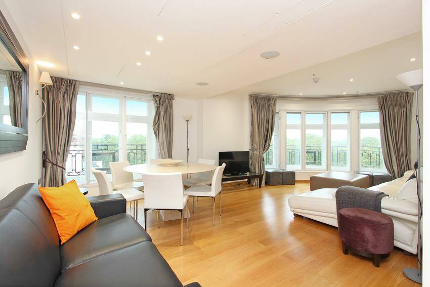 Photo #1 of the North Row, London, W1K