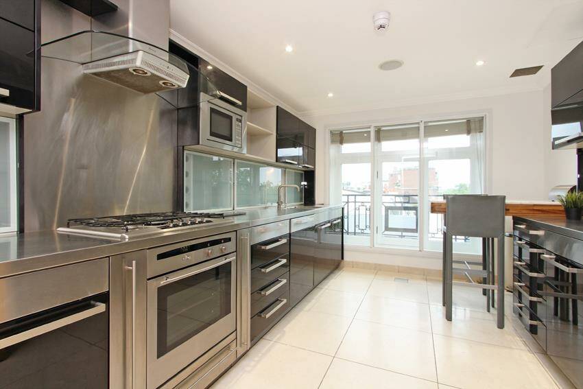 Photo #4 of the North Row, London, W1K
