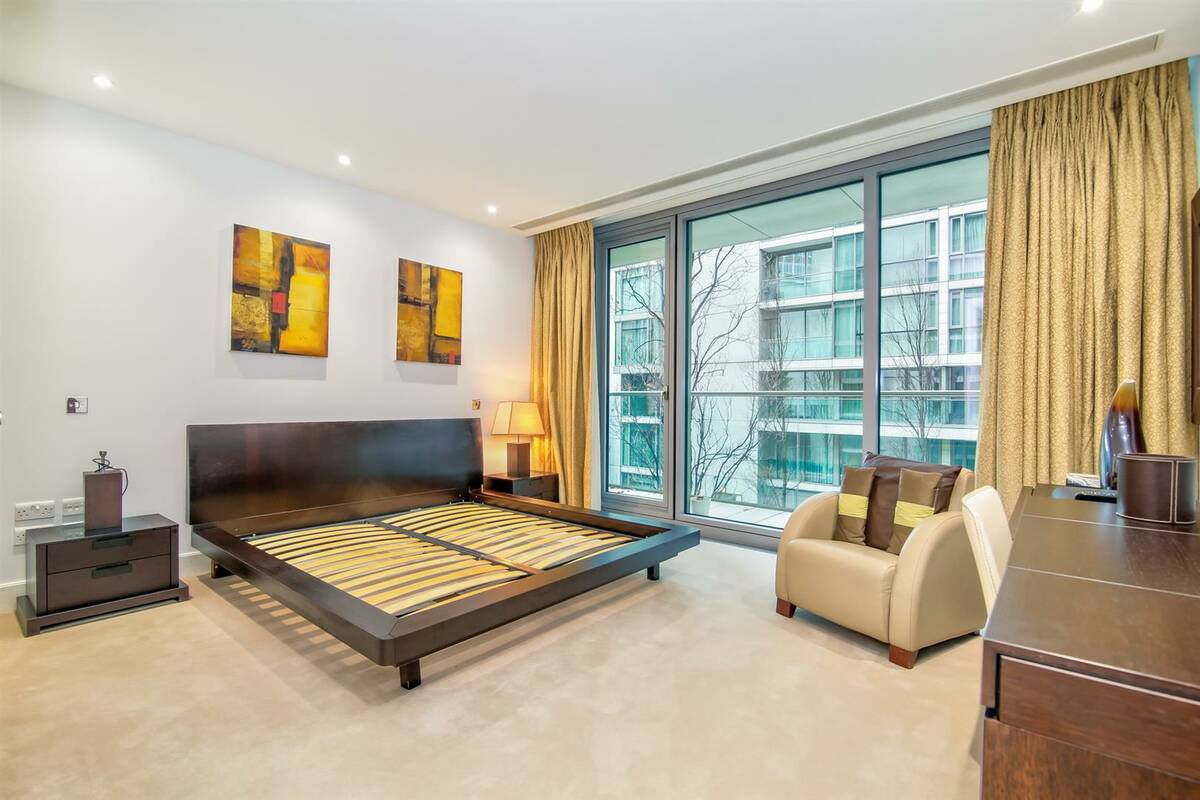 Photo #6 of the Knightsbridge, The Knightsbridge Apartments, SW7