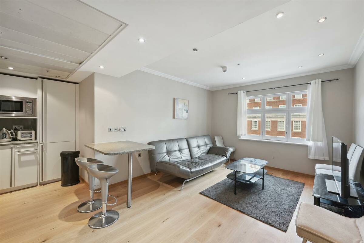 Photo #1 of the North Row, London, W1K