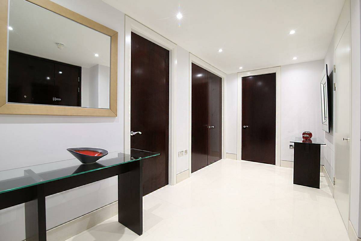 Photo #14 of the Knightsbridge, The Knightsbridge Apartments, SW7