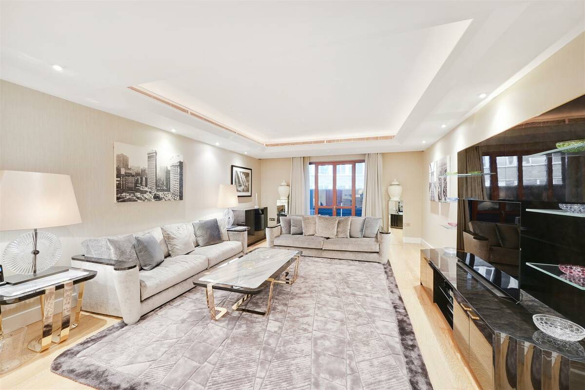 Photo #1 of the Lancelot Place, London, SW7