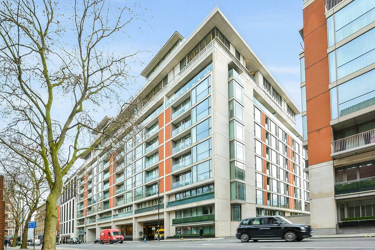 Photo #13 of the Knightsbridge, The Knightsbridge Apartments, SW7