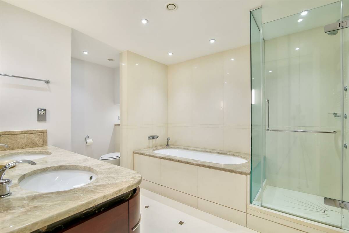 Photo #8 of the Knightsbridge, The Knightsbridge Apartments, SW7