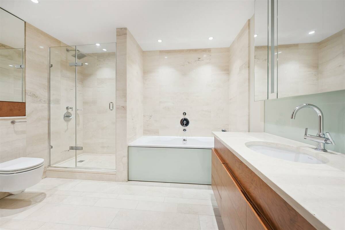 Photo #11 of the Lancelot Place, London, SW7
