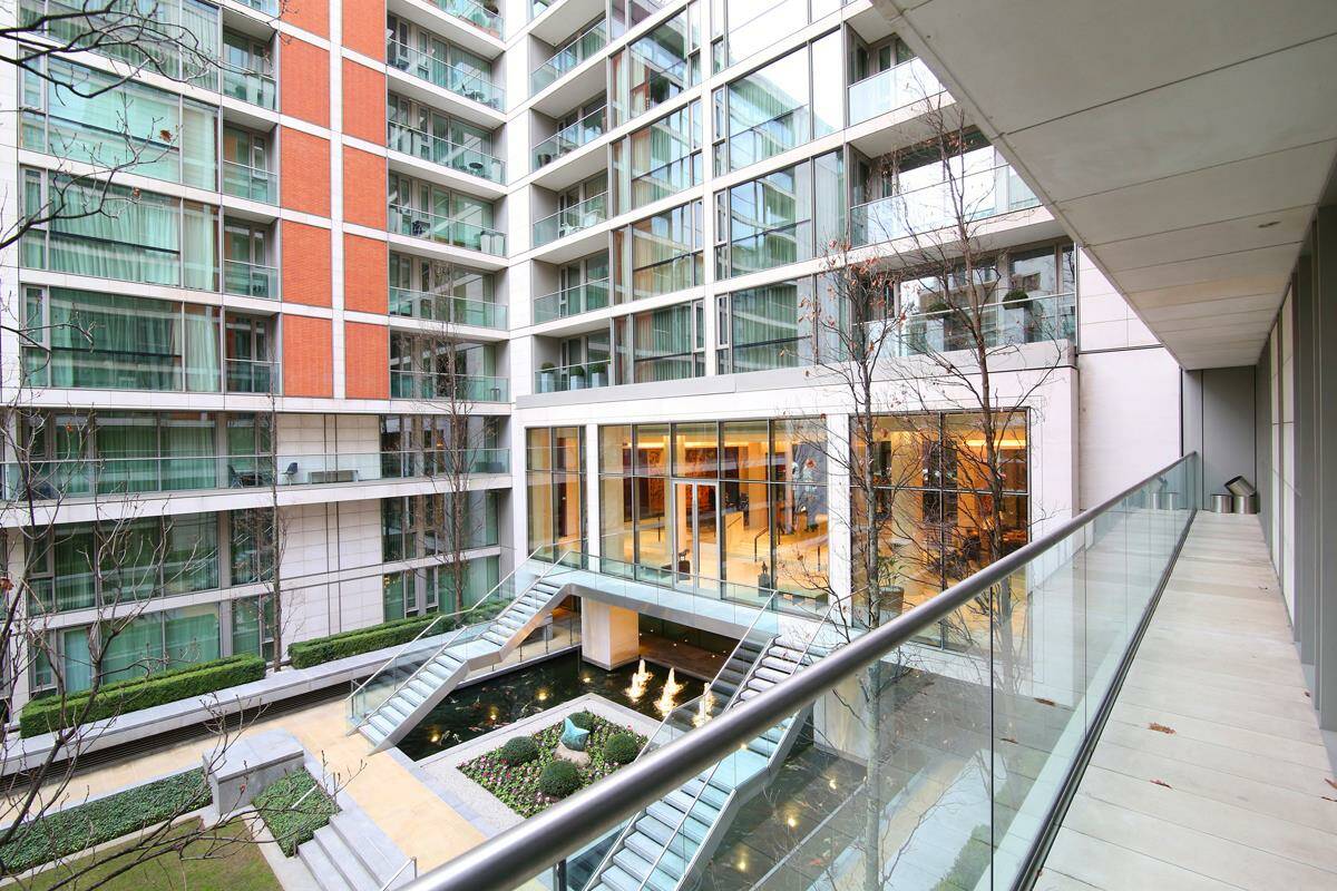 Photo #17 of the Knightsbridge, The Knightsbridge Apartments, SW7