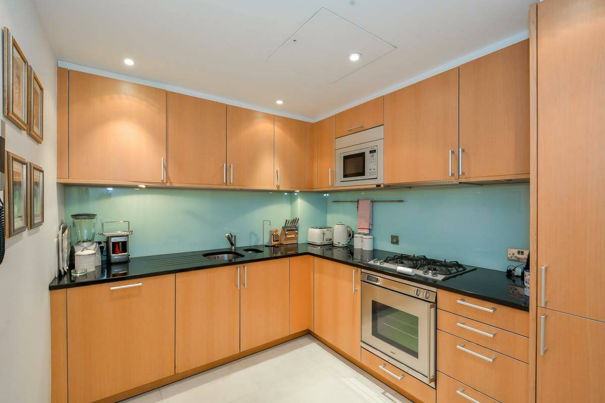 Photo #4 of the Knightsbridge, The Knightsbridge Apartments, SW7
