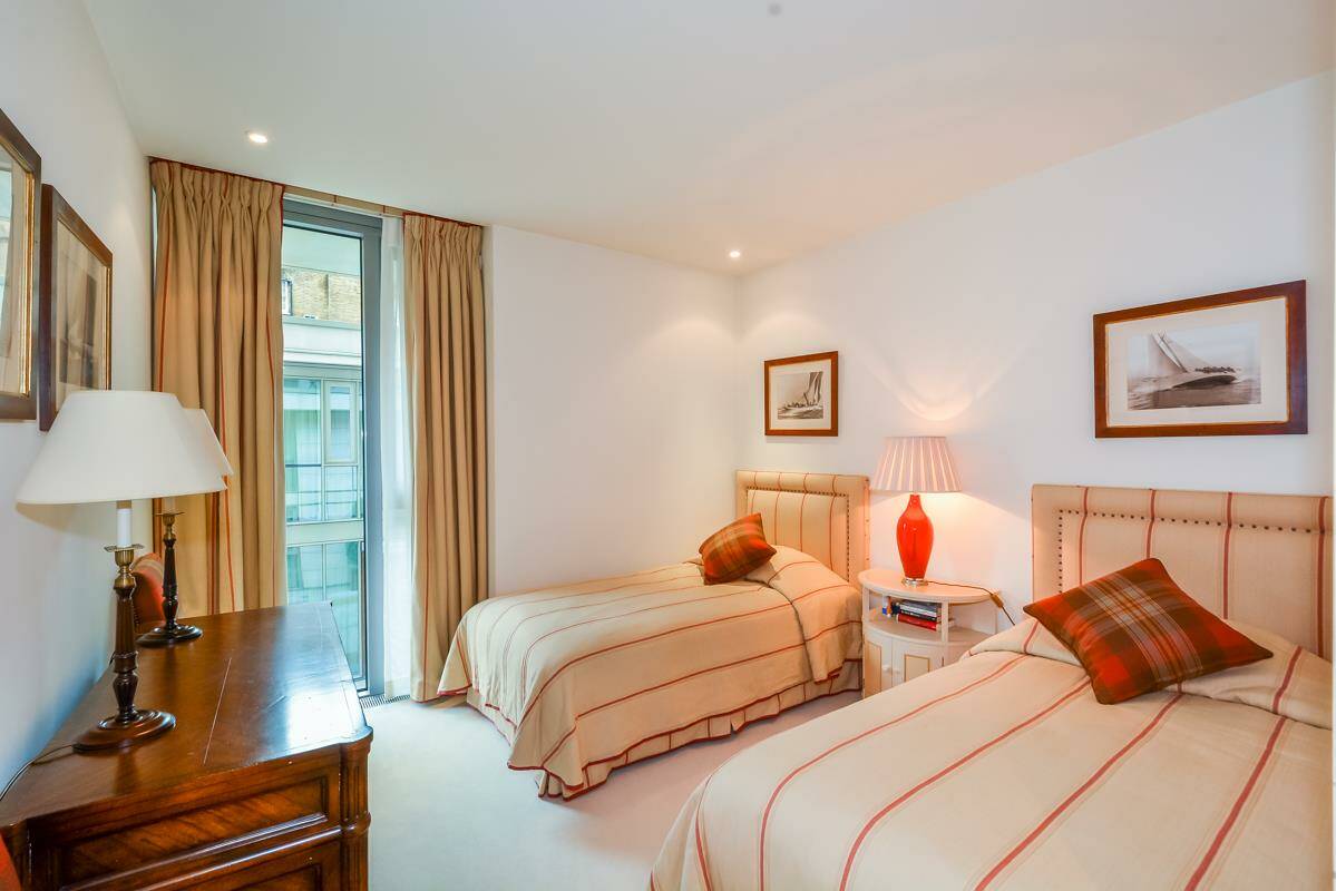 Photo #9 of the Knightsbridge, The Knightsbridge Apartments, SW7