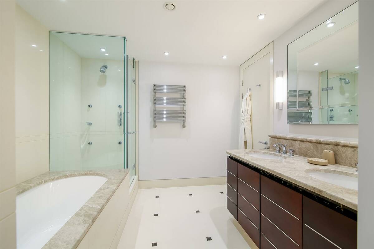 Photo #9 of the Knightsbridge, The Knightsbridge Apartments, SW7