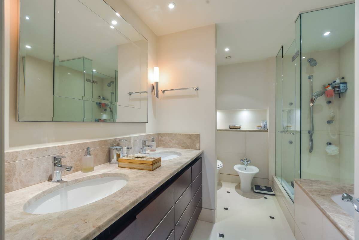 Photo #8 of the Knightsbridge, The Knightsbridge Apartments, SW7