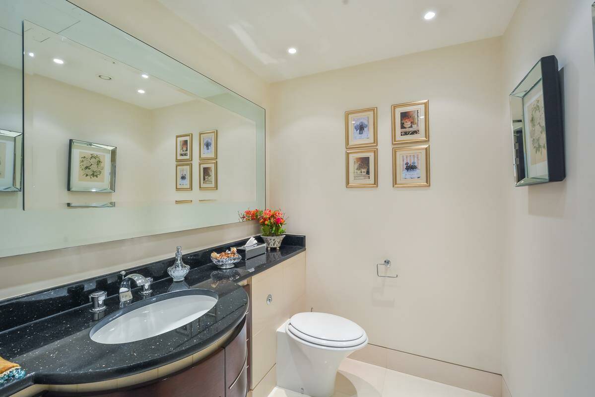 Photo #12 of the Knightsbridge, The Knightsbridge Apartments, SW7