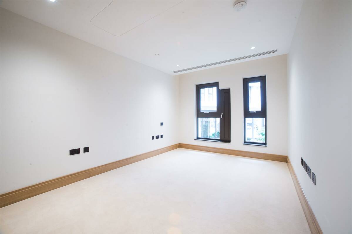 Photo #19 of the John Islip Street, Cleland House, SW1P