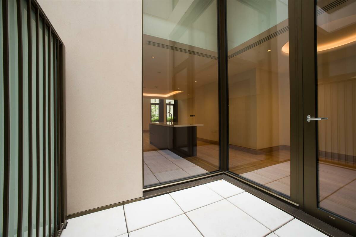 Photo #10 of the John Islip Street, Cleland House, SW1P