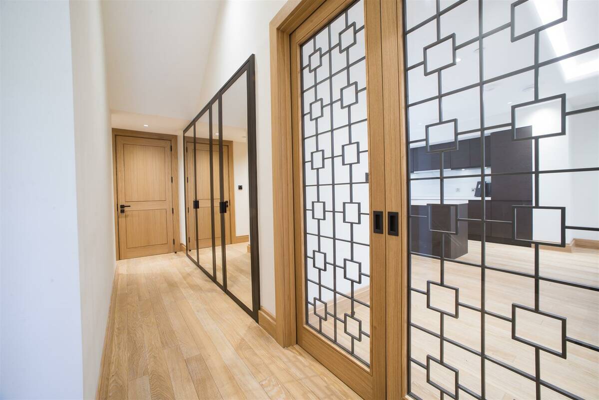 Photo #11 of the John Islip Street, Cleland House, SW1P