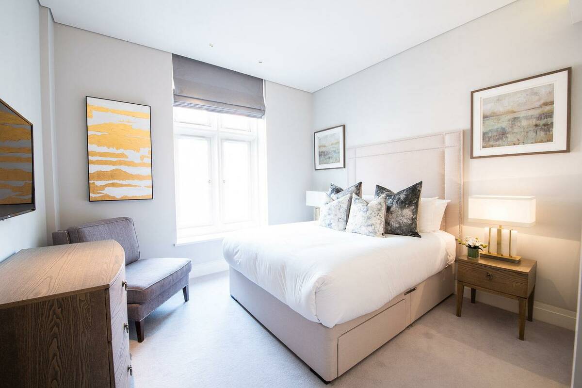 Photo #11 of the Green Street, London, W1K