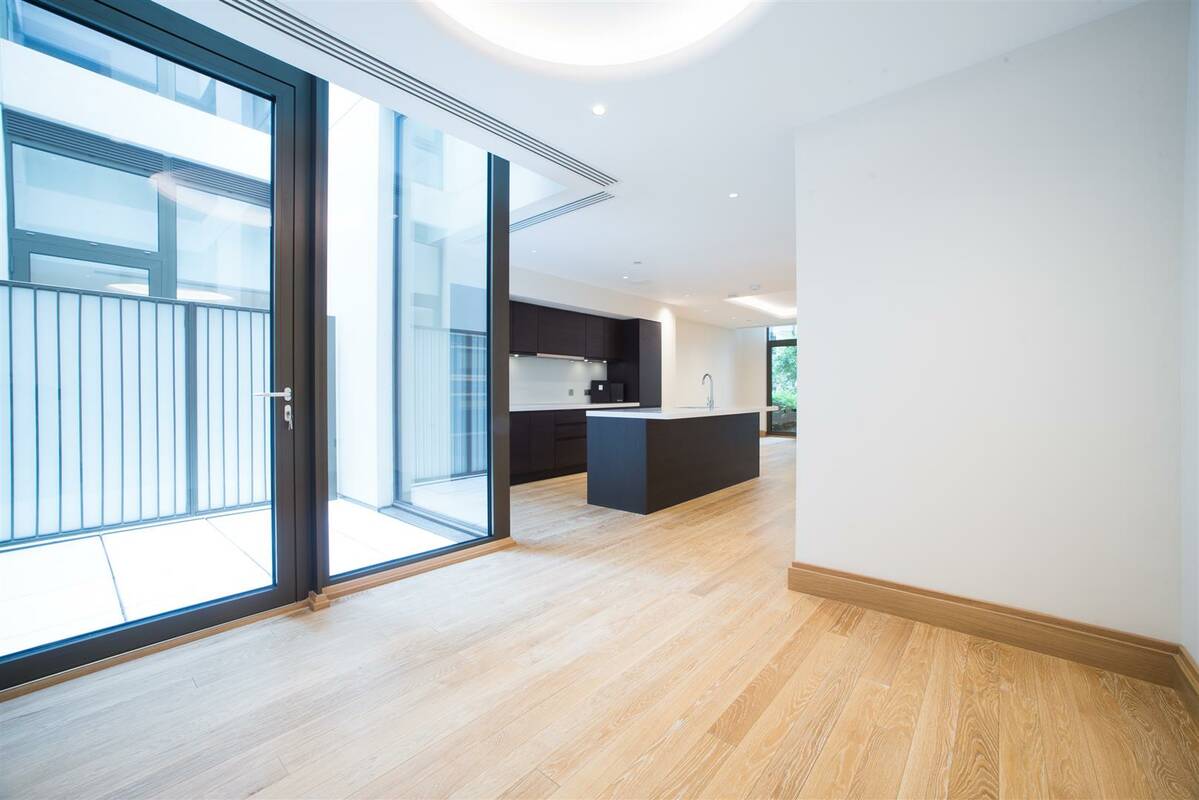 Photo #6 of the John Islip Street, Cleland House, SW1P