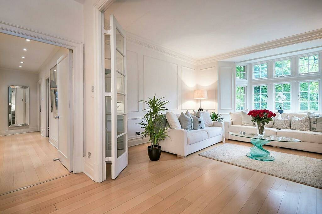Photo #8 of the Knightsbridge, Parkside Knightsbridge, SW1X