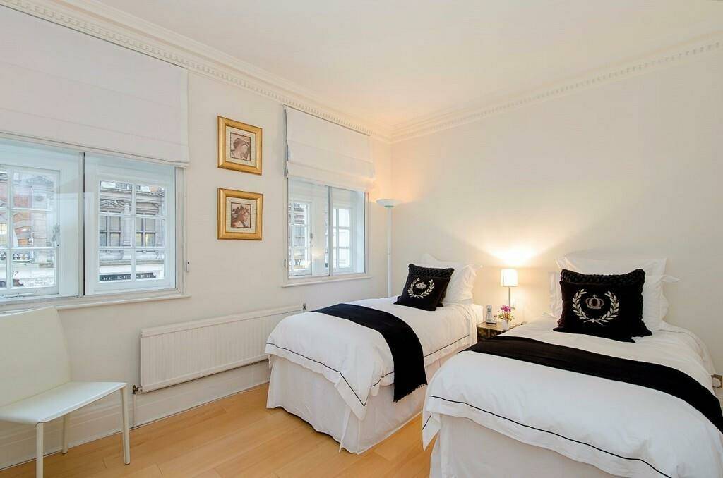 Photo #14 of the Knightsbridge, Parkside Knightsbridge, SW1X