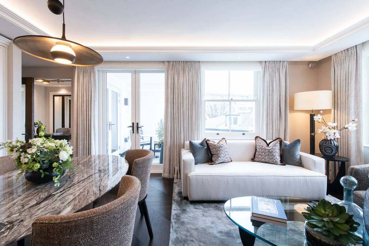 Photo #6 of the Prince Of Wales Terrace, London, W8