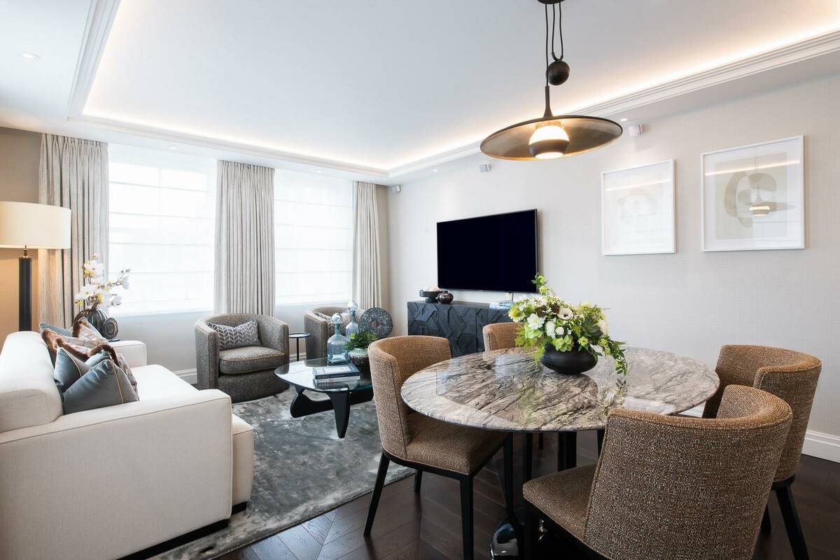 Photo #5 of the Prince Of Wales Terrace, London, W8