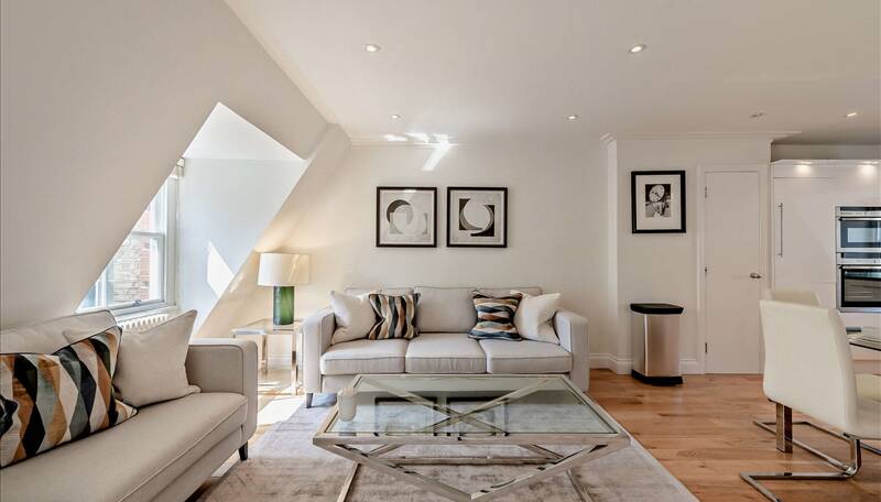 Photo #2 of the Grosvenor Hill, London, W1K